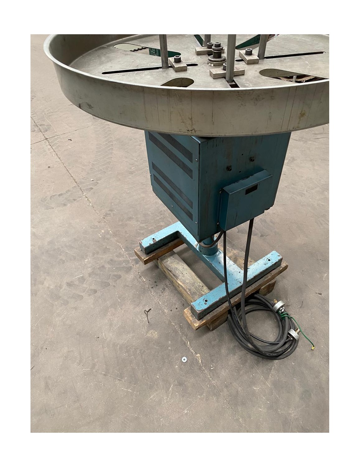 Desenrollador Automático de Alambre NuCoil 100