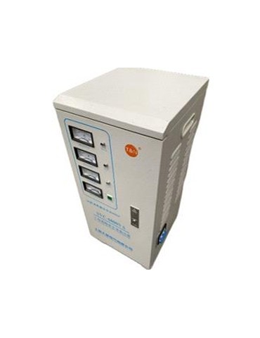 Transformador de Voltaje Automático Trifásico