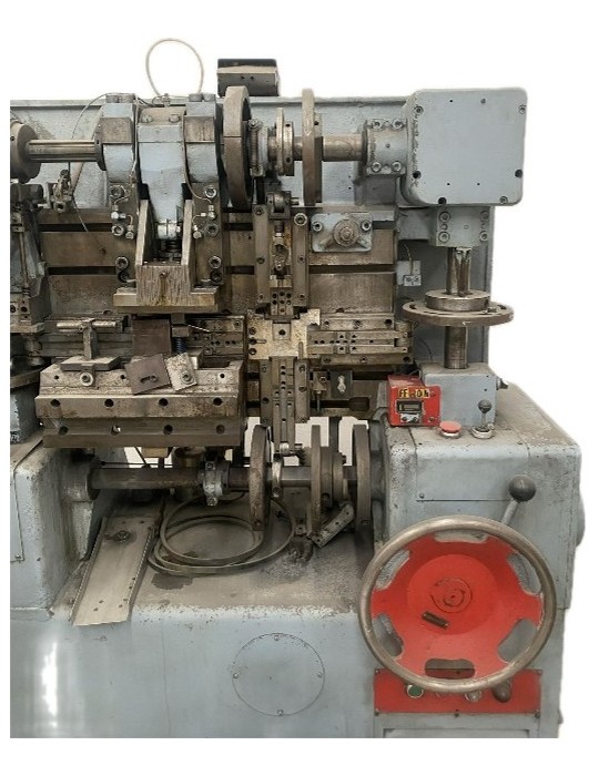 Máquina Verti Slide Torrington V 81