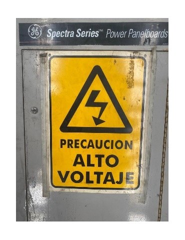 Gabinete 600 V tipo Spectra General Electric