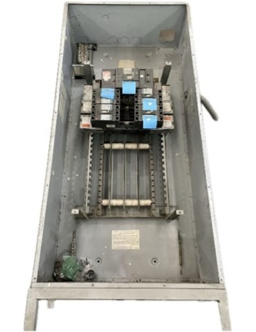 Gabinete 600 V tipo Spectra General Electric 2